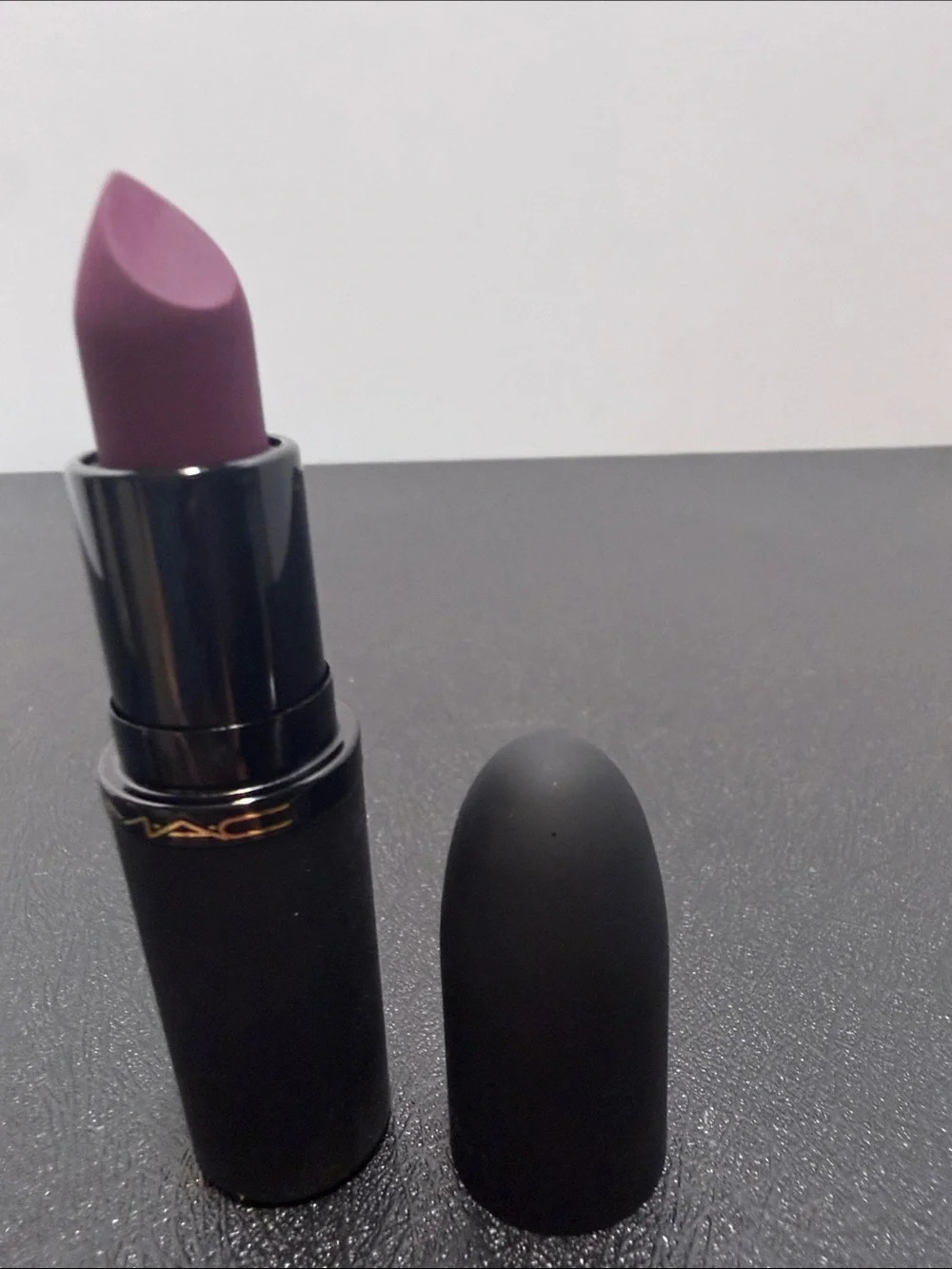 MAC Cosmetics Lipstick — on my mind 906